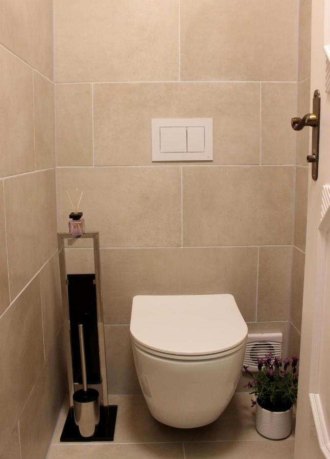 ווינדישגרסטן Villa Bischofsberg - Laerchen-Wellness Apartment מראה חיצוני תמונה