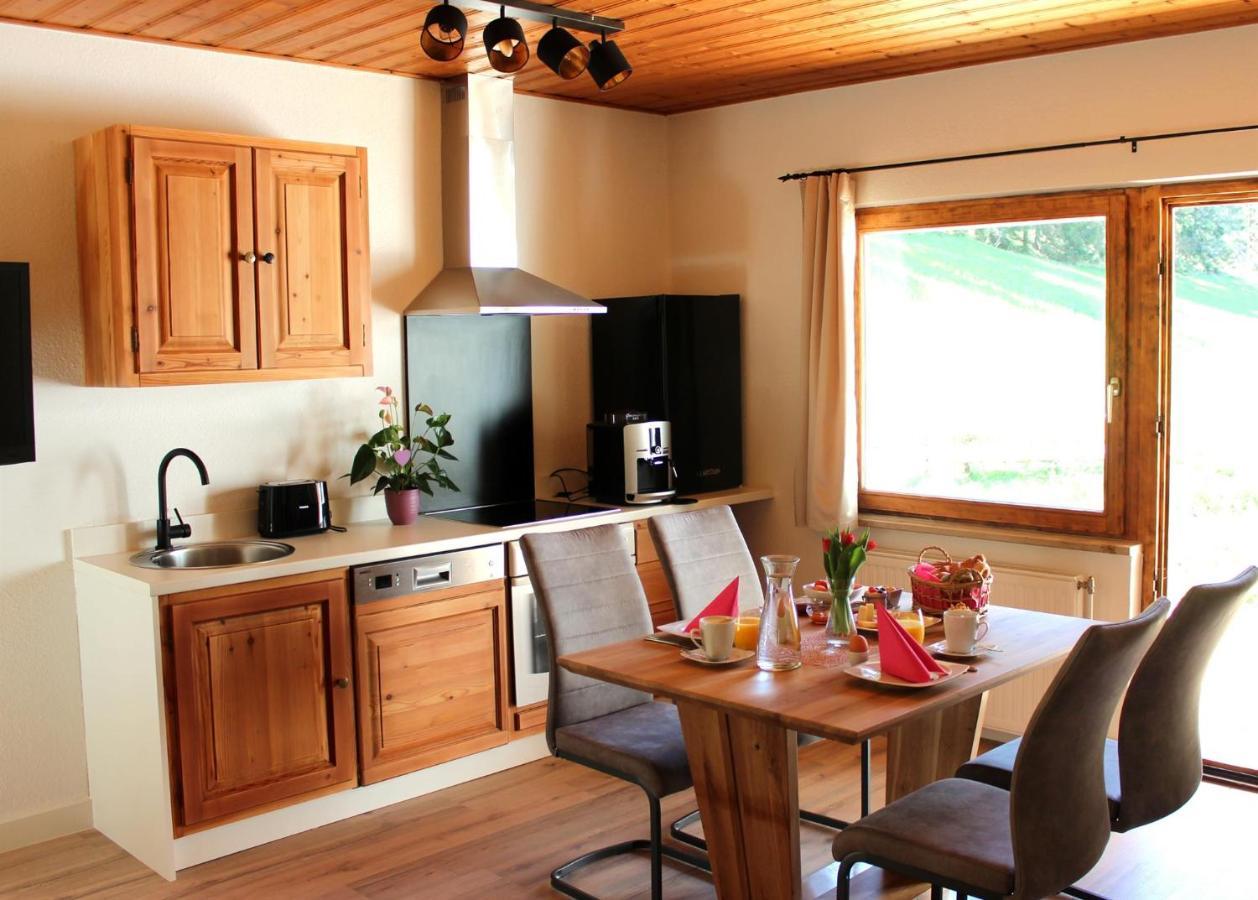 ווינדישגרסטן Villa Bischofsberg - Laerchen-Wellness Apartment מראה חיצוני תמונה