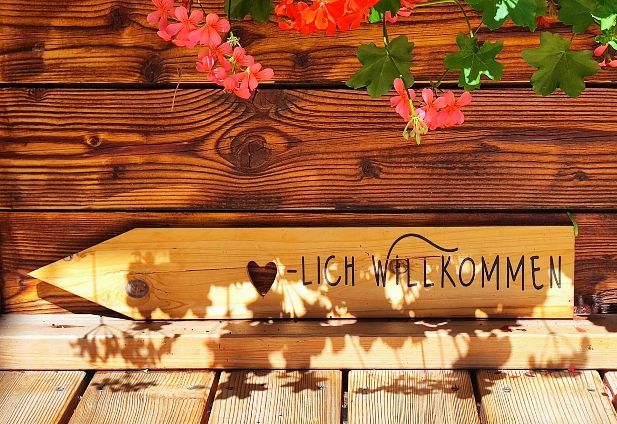 ווינדישגרסטן Villa Bischofsberg - Laerchen-Wellness Apartment מראה חיצוני תמונה